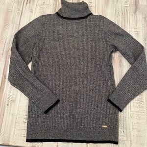 Calvin Klein women’s large gray turtleneck